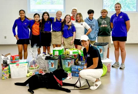 bolles StudentswithdonationsforK9forWarriorsvisitor